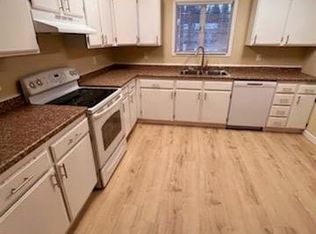 1604 Marika Rd APT 11, Fairbanks, AK 99709