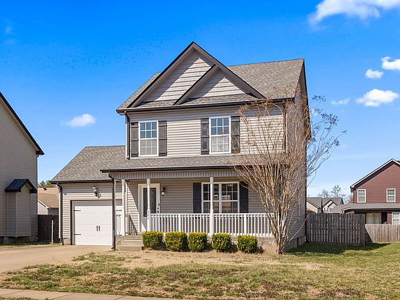 3rd image of 507 Falkland Cir