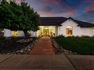 2604 Cumberland Dr, Redding, CA 96001