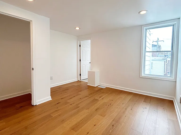 3047 Coral St — Photo 10