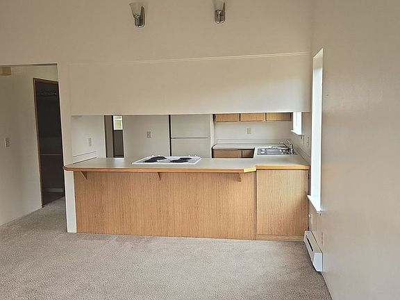3rd image of 2814 W Maplewood Ave APT 305