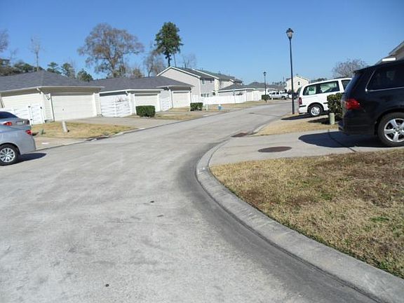 4th image of 26885 Manor Crest Ct