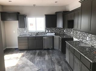 7821 S Mandalay Dr, Lincoln, NE 68516