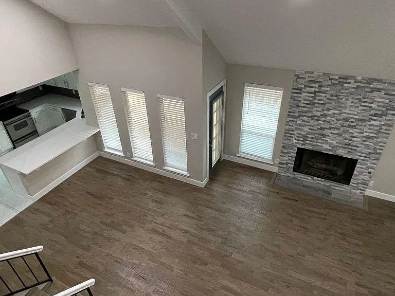 1477 Hampton Rd — Photo 6