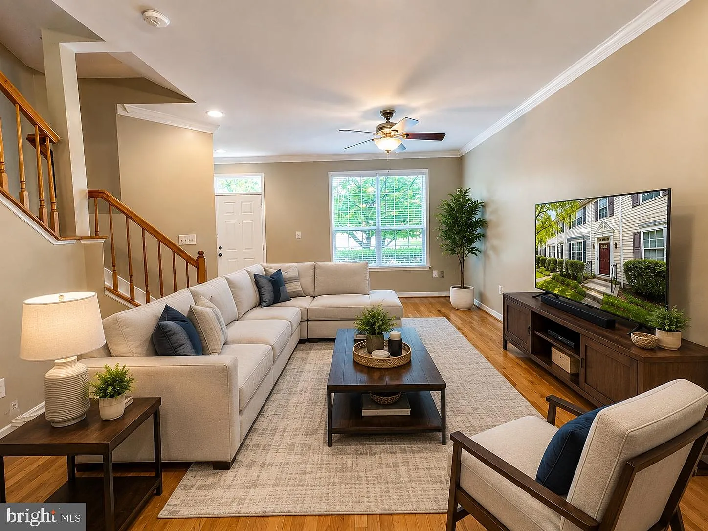 3 bed, 3.5 bath, 1947 sqft, $2,800 — Photo 4