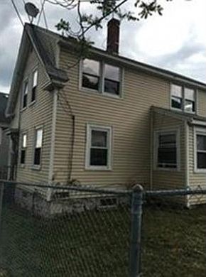 3rd image of 510 Haverhill St