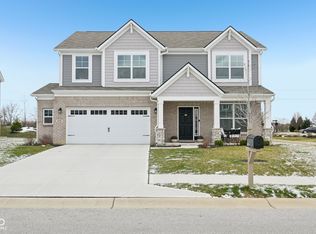 4696 Homestead Dr, Whitestown, IN