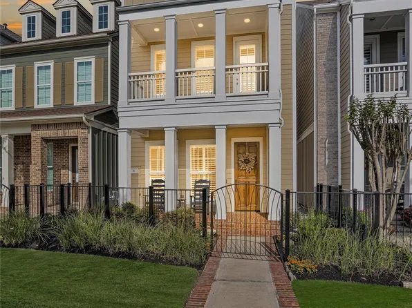 6 Rafters Row, The Woodlands, TX 77380