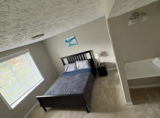 8382 Brockham Dr APT A, Alexandria, VA 22309