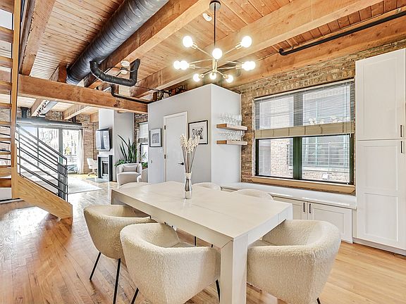 5th image of 1740 N Marshfield Ave APT 25