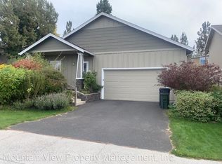 20695 Beaumont Dr, Bend, OR 97701