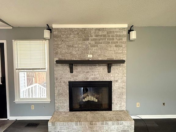 5th image of 1511 Westmont Drive