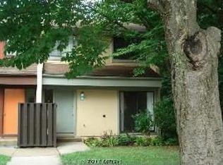 2212 Cartwright Pl, Reston, VA 20191