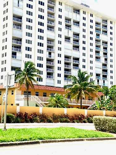 2121 N Ocean Blvd #10 Photo 1
