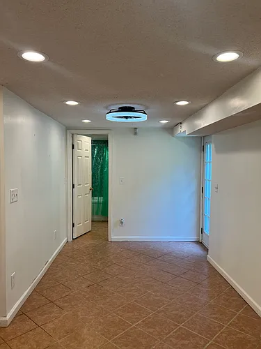 2210 Shamrock Dr #BASEMENT Photo 1