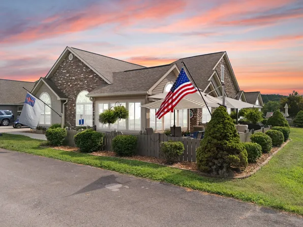 371 Chateau Pl, Bronston, KY 42518
