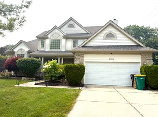 24605 Millcreek Dr, Farmington Hills, MI 48336