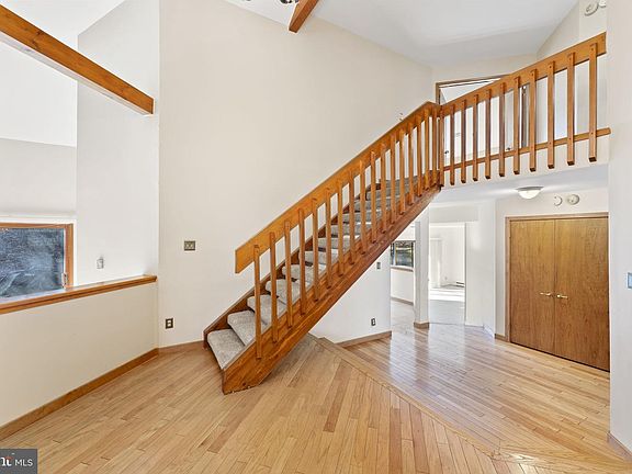 5th image of 408 Lightfoot Dr