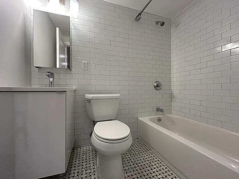 829 Boylston St #101 — Photo 10