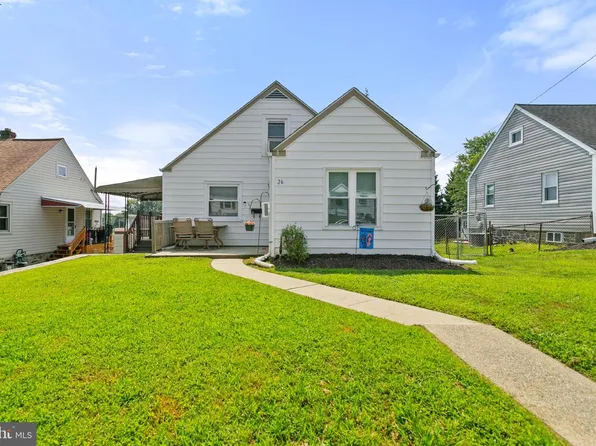 26 Green Ln, Aston, PA 19014
