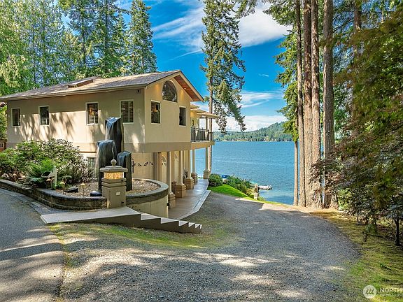 3rd image of 2460 Lake Whatcom Boulevard
