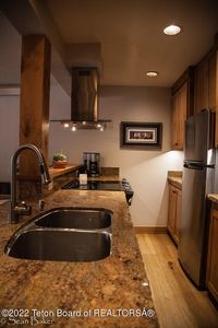 3855 S Lake Creek Dr UNIT 111, Wilson, WY, 83014