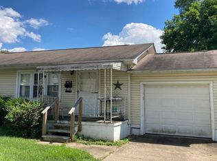 1625 Adams St, Coshocton, OH 43812