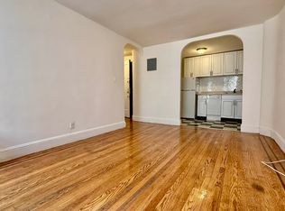211 W 16th St UNIT 1B, New York, NY 10011