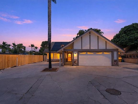 3rd image of 939 Chablis Ln