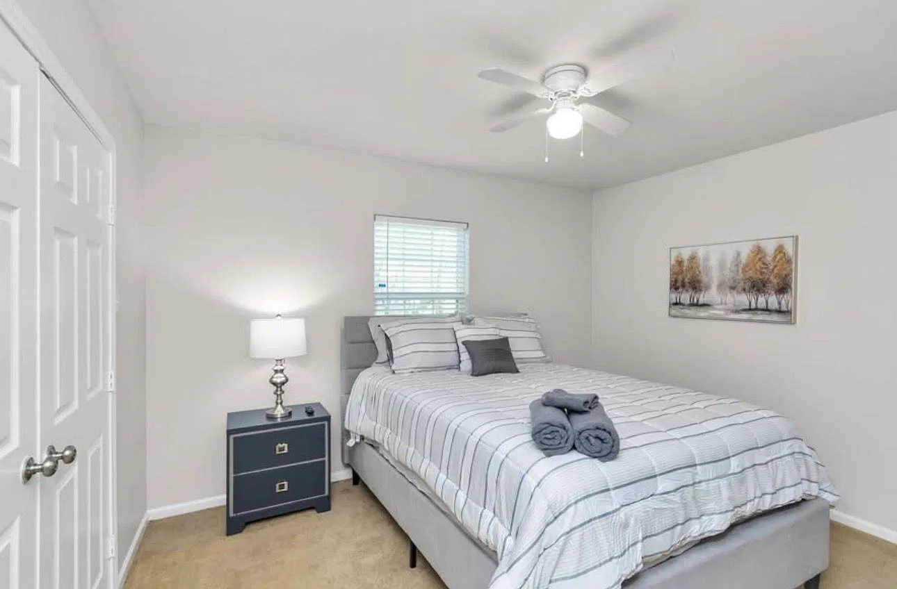 1 bed, 800 sqft, $1,550 — Photo 2