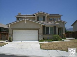 7585 Oakwood Ln, Highland, CA 92346