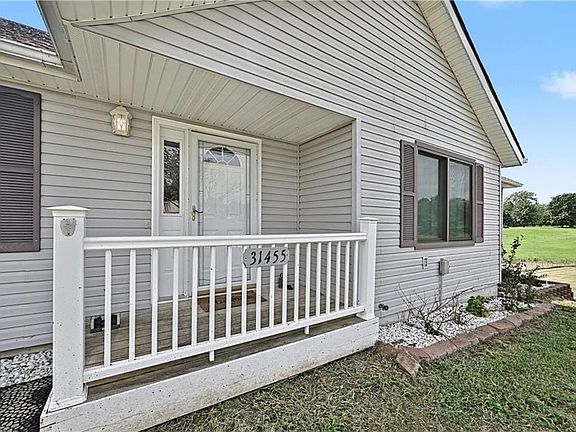4th image of 31455 Lyman Ln