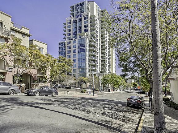 2nd image of 850 Beech St Unit 313