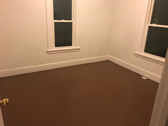 3rd image of 1130 Kunz Ave