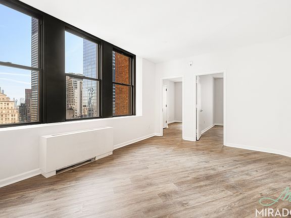 4th image of 15 Park Row APT 20E