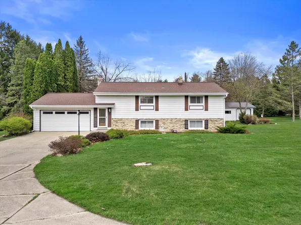 W750 Miramar ROAD, East Troy, WI 53120