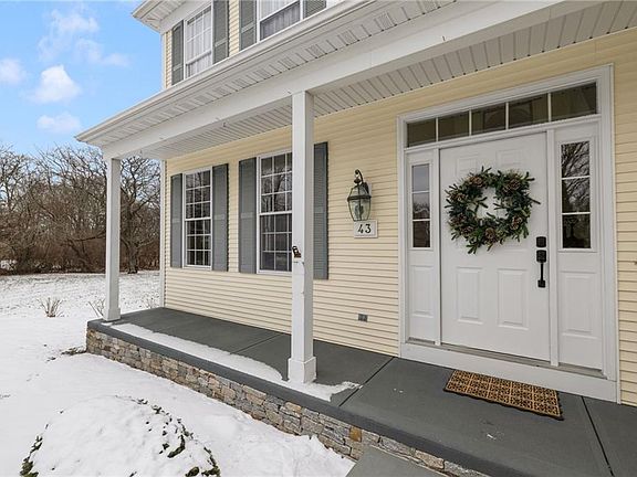 2nd image of 43 Wild Rose Ct