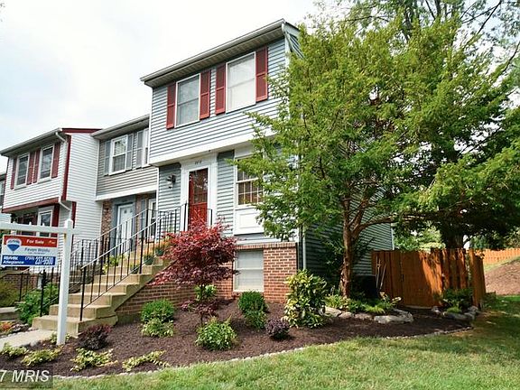 2nd image of 2818 New Providence Ct