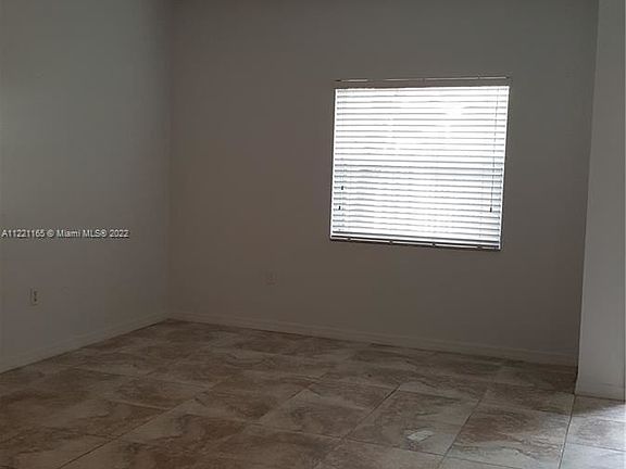 5th image of 2261 SE 25th Ave #2261