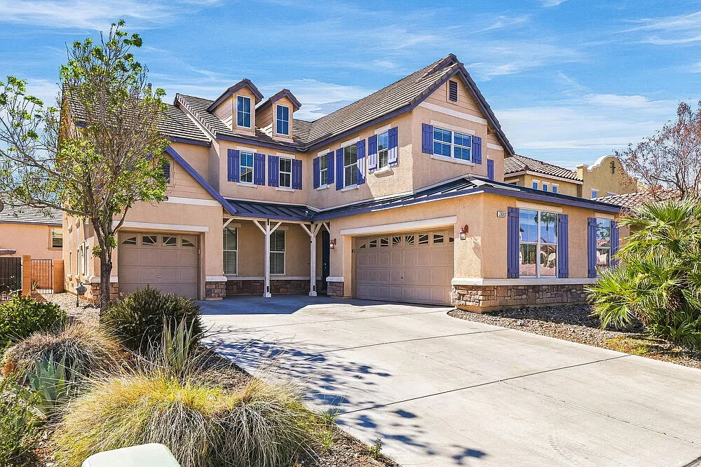 4 bed, 2.5 bath, 3182 sqft, $2,675 — Photo 4