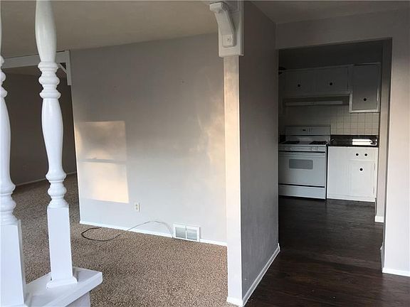 2nd image of 308 Crescent Garden Dr
