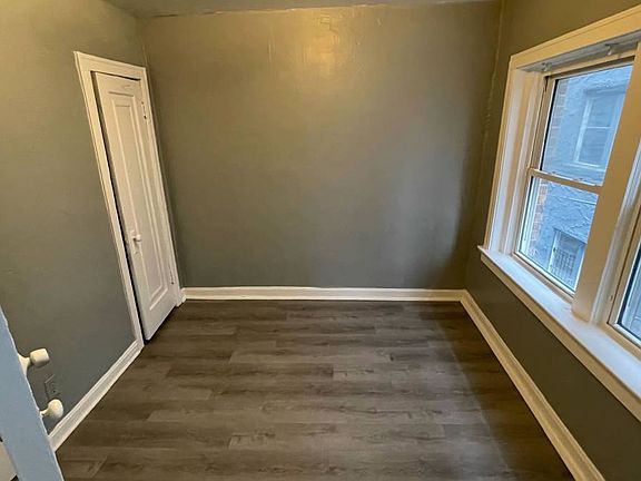 2nd image of 115 W 39th St APT 106