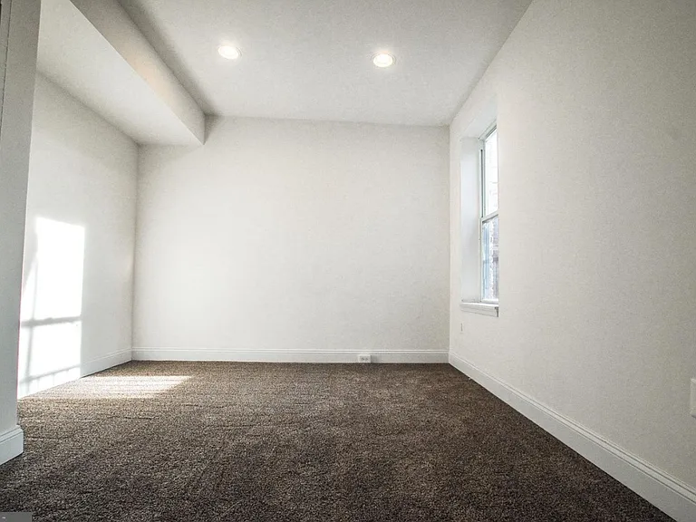 2210 Eutaw Pl #2 — Photo 6