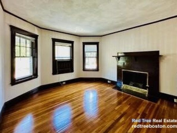 9 Roberts Rd #1
