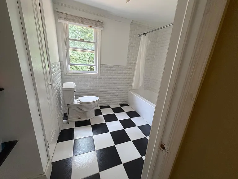671 Shady Dr E — Photo 10