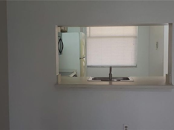 4th image of 1945 Pelican Landing Blvd APT 613