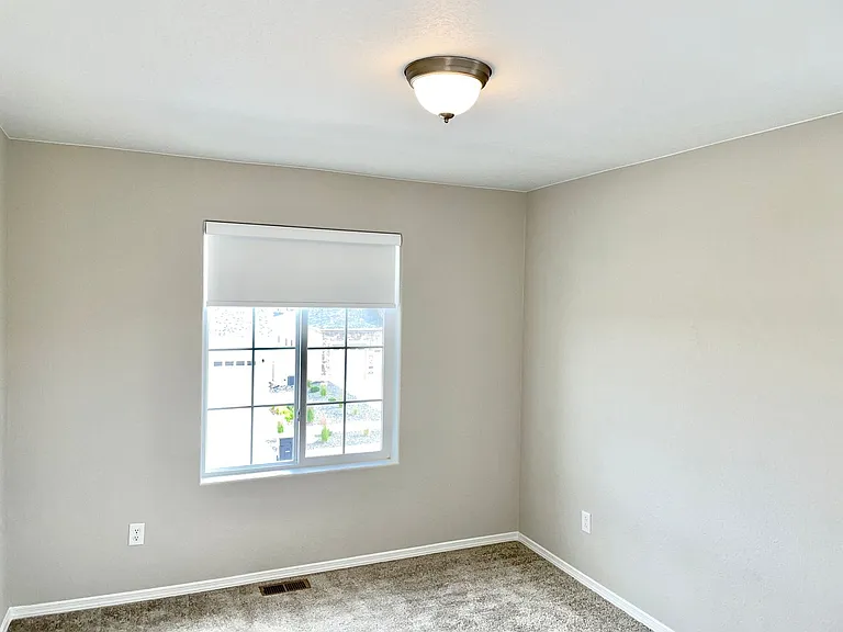 5758 Griffin Dr — Photo 21