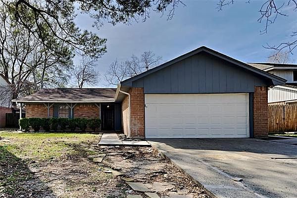 1st image of 11223 Fleur Dr