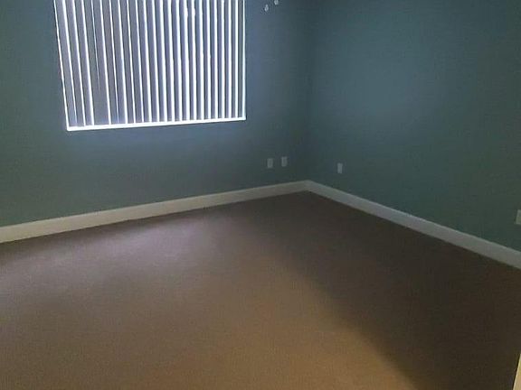 3rd image of 107 Yacht Club Way APT 105