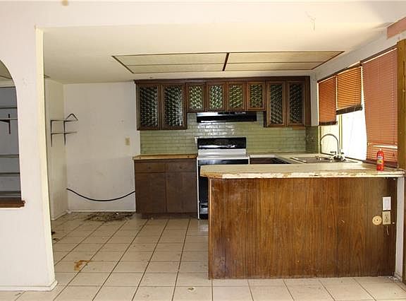 5th image of 1609 Kings Ct